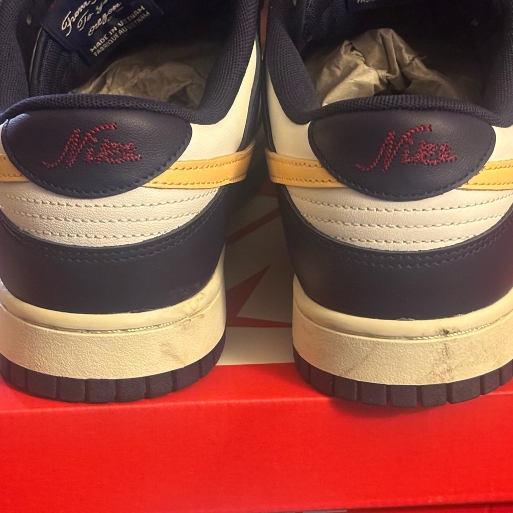 Nike Dunk Low Sneakers in Navy and Peach - Picture 4 of 9
